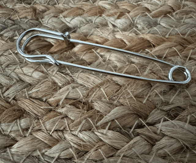 Broche en métal 